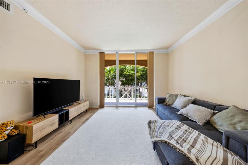 Picture of 3001 NE 185Th St # 219, Aventura FL 33180
