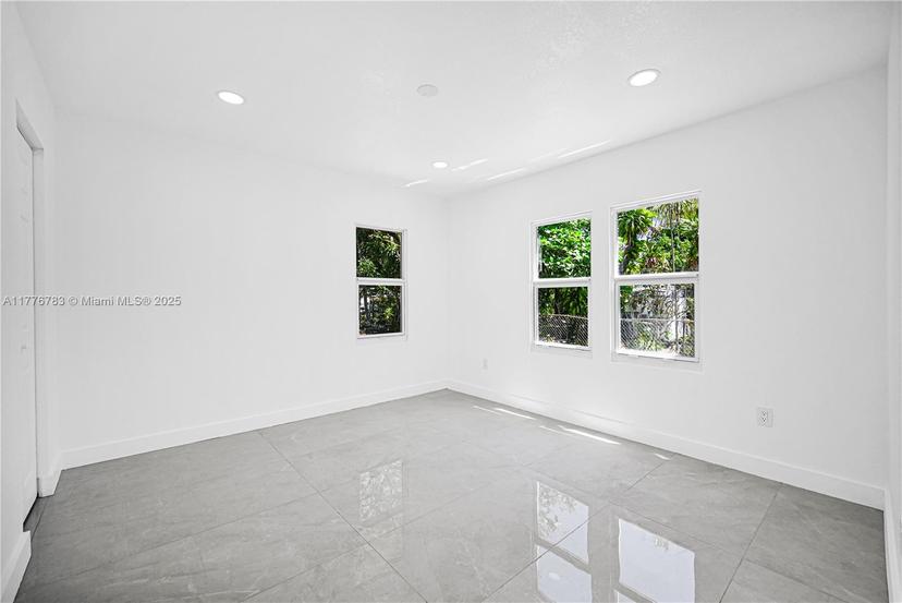 Picture of 1301 Sharar Ave, Opa-Locka FL 33054