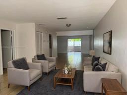 Picture of 6880 Scott St, Hollywood, FL 33024