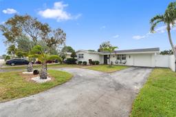 Picture of 8820 NW 11Th Ct, Pembroke Pines, FL 33024