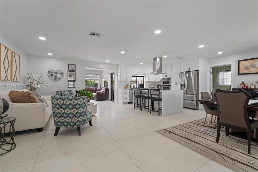 Picture of 8820 NW 11Th Ct, Pembroke Pines FL 33024