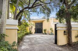 Picture of 2360 Tigertail Ave, Coconut Grove, FL 33133