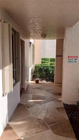 Picture of 10405 Sunrise Lakes Blvd # 311, Sunrise, FL 33322