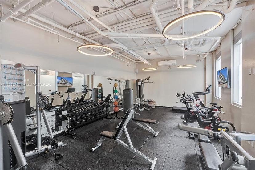 Picture of 220 21St St # 405, Miami Beach FL 33139