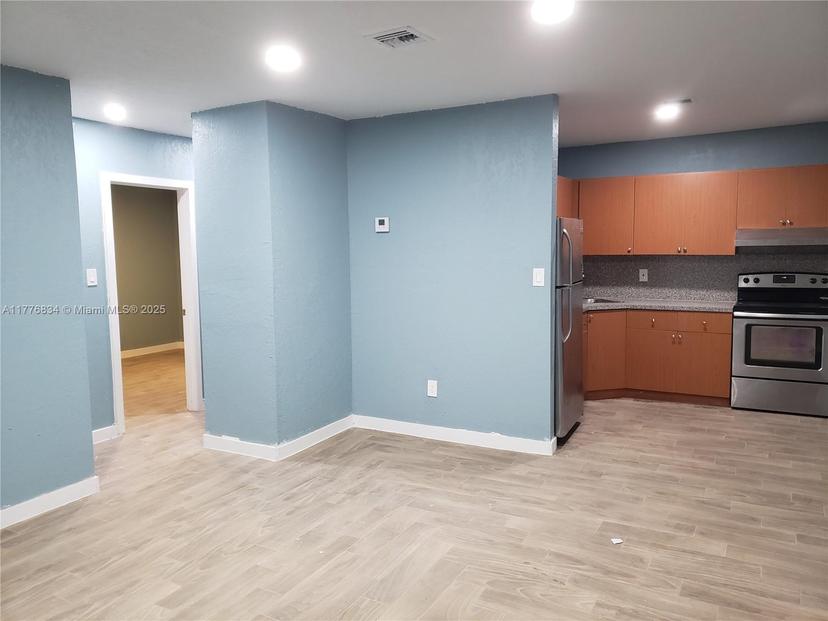 Picture of 829 NW 113Th St, Miami FL 33168