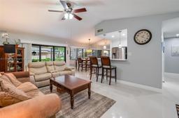 Picture of 165 Chelsea Ln, Plantation, FL 33324