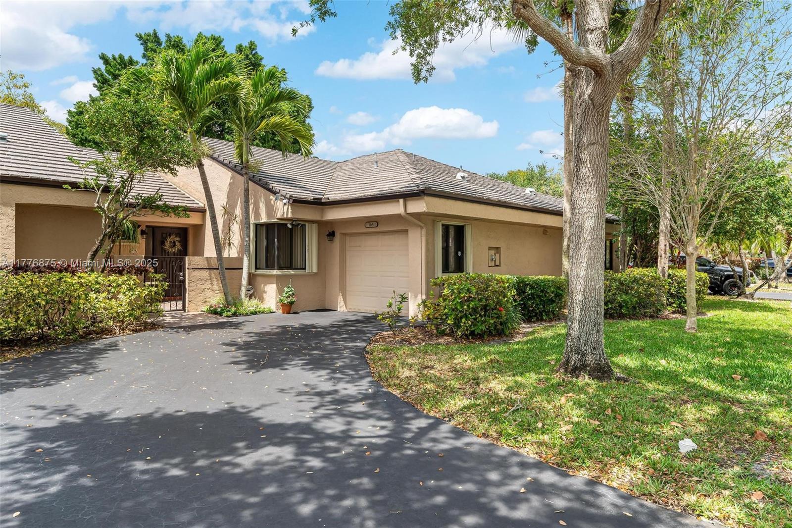 Picture of 165 Chelsea Ln, Plantation, FL 33324