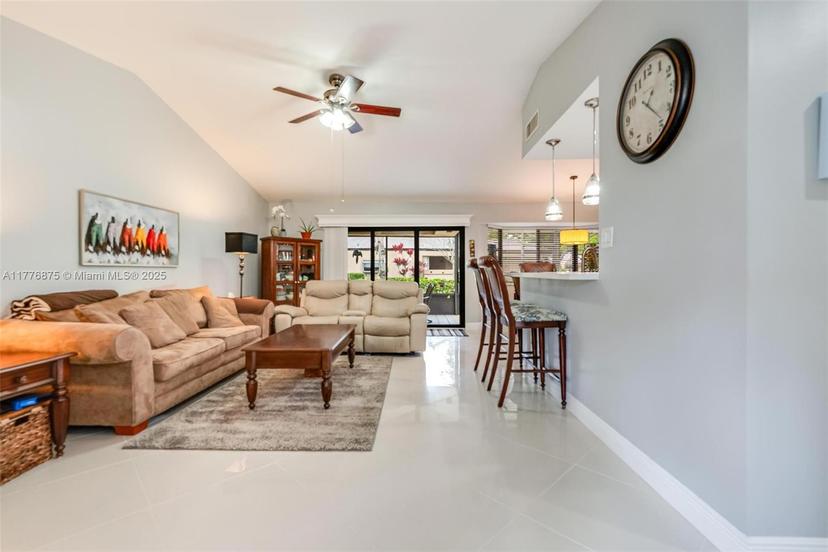 Picture of 165 Chelsea Ln, Plantation FL 33324