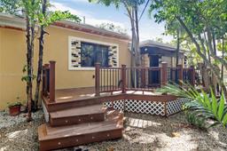 Picture of 550 Quail Ave, Miami Springs, FL 33166