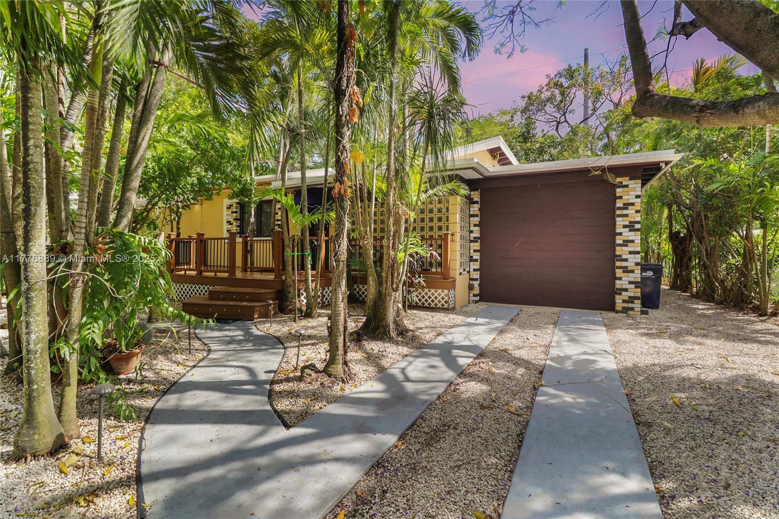 Picture of 550 Quail Ave, Miami Springs, FL 33166