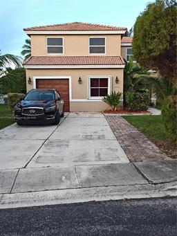 Picture of 10521 SW 13Th Ct, Pembroke Pines, FL 33025