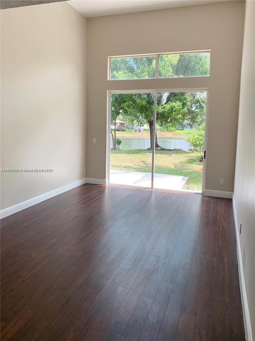 Picture of 10521 SW 13Th Ct, Pembroke Pines FL 33025