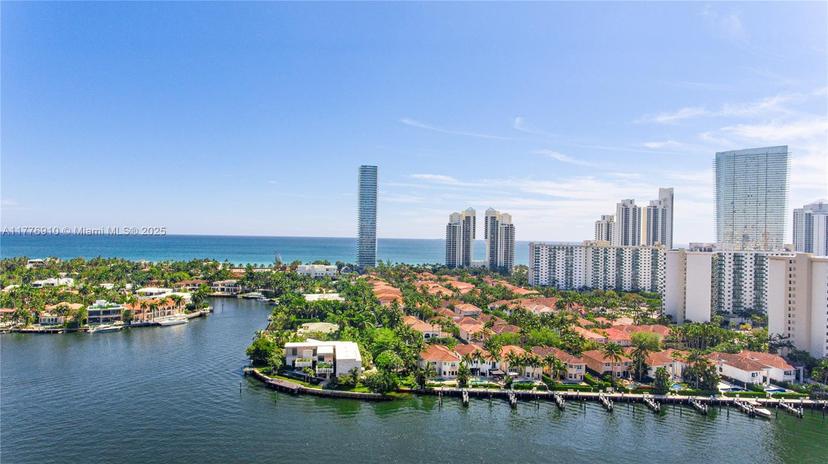 Picture of 19667 Turnberry Way # 3F, Aventura FL 33180