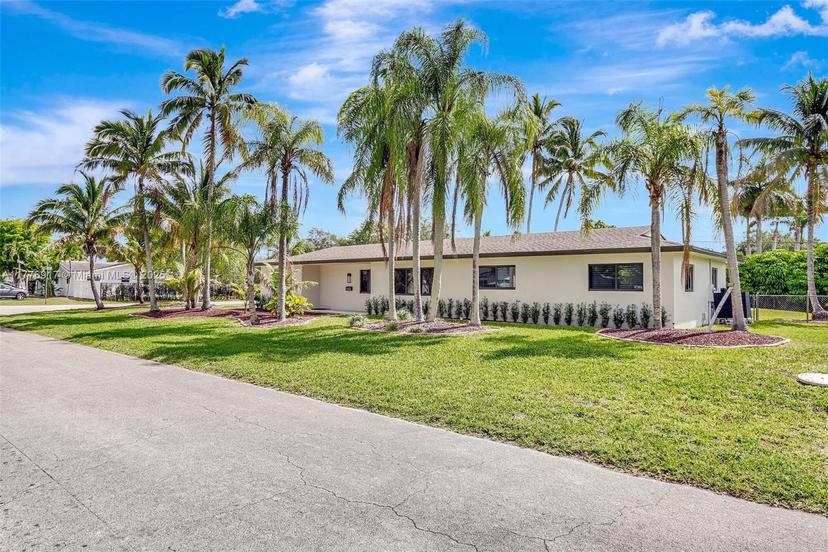 Picture of 11743 SW 102Nd Ct, Miami FL 33176
