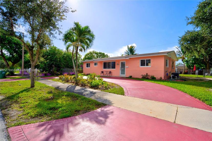 Picture of 10610 SW 203Rd Ter, Cutler Bay FL 33189