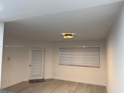 Picture of 630 S Park Rd # 3, Hollywood, FL 33021