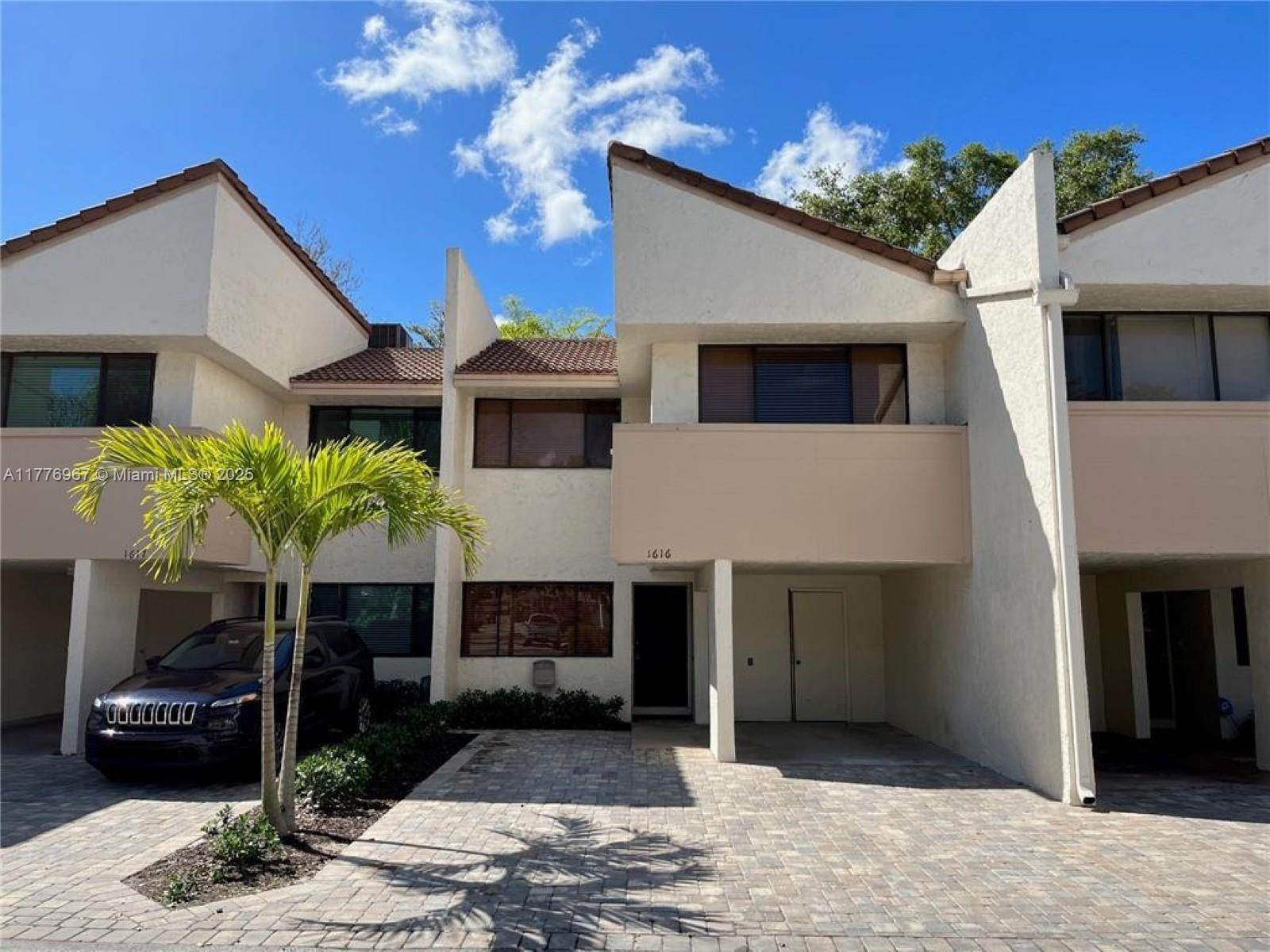 Picture of 1616 Cypress Pointe Dr # 1616, Coral Springs, FL 33071