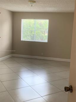 Picture of 9977 Westview Dr # 116, Coral Springs, FL 33076