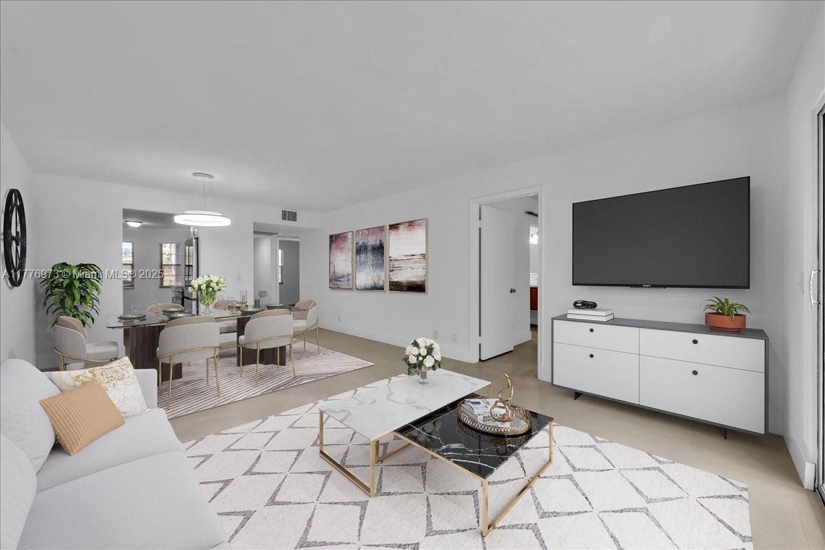 Picture of 650 SW 124Th Ter # 105P, Pembroke Pines, FL 33027