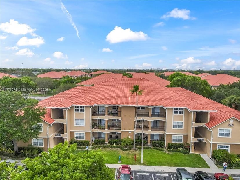 Picture of 201 SW 116Th Ave # 22208, Pembroke Pines FL 33025