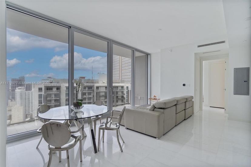 Picture of 300 Biscayne Blvd Way # 4408, Miami FL 33131
