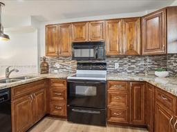 Picture of 103 Royal Park Dr # 1G, Oakland Park, FL 33309