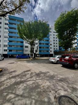 Picture of 5050 NW 7Th St # 309, Miami, FL 33126