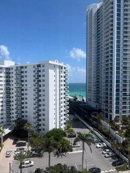 Picture of 3000 S Ocean Dr # 1106, Hollywood, FL 33019