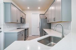 Picture of 4144 Greenway Dr, Hollywood, FL 33021