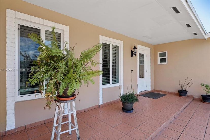 Picture of 17033 SW 107Th Pl, Miami FL 33157