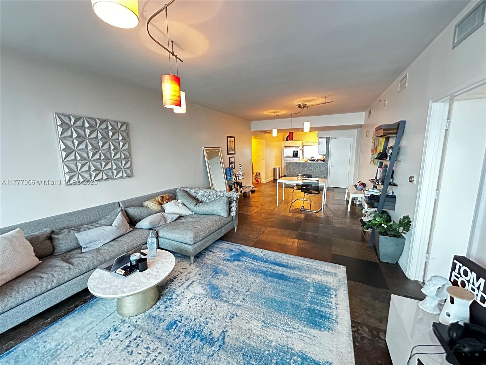 Picture of 601 NE 36Th St # 2810, Miami, FL 33137