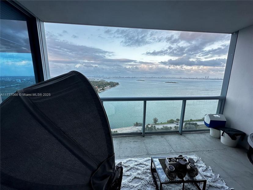 Picture of 601 NE 36Th St # 2810, Miami FL 33137
