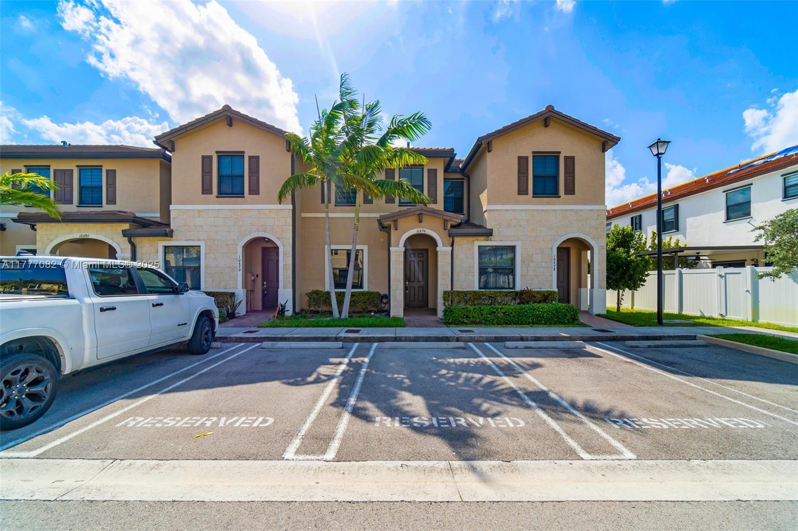 Picture of 10494 W 33Rd Way # 10494, Hialeah, FL 33018