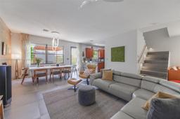 Picture of 566 NE 191St Ter, Miami, FL 33179