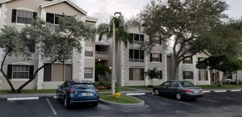 Picture of 2850 N Oakland Forest Dr # 103, Oakland Park FL 33309