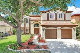 Picture of 1623 E Harmony Lake Cir, Davie, FL 33324