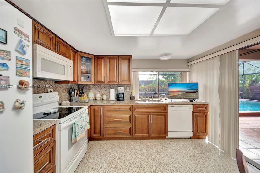 Picture of 1811 SW 99Th Ave, Miami FL 33165