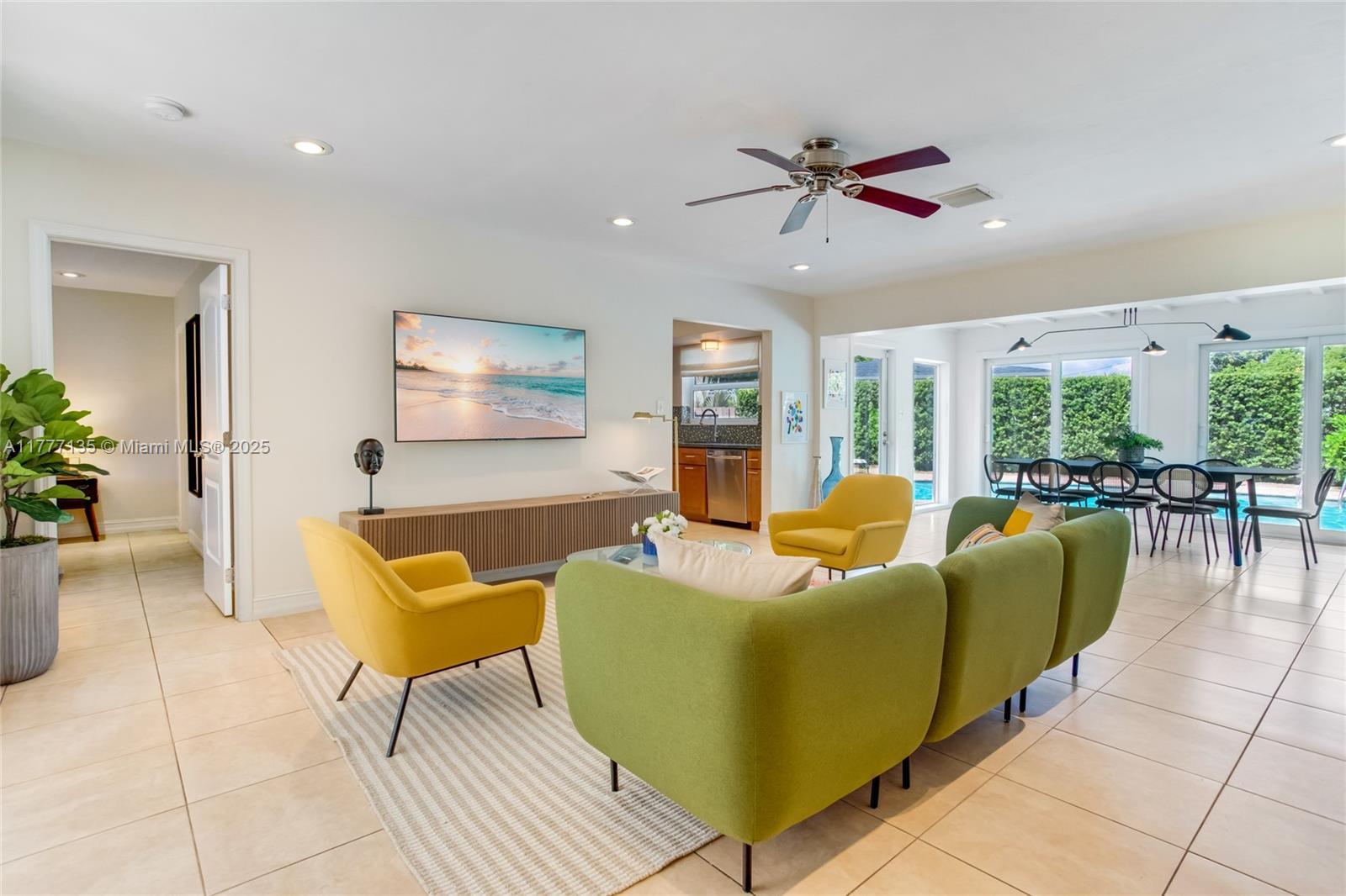 Picture of 5625 Monroe St, Hollywood, FL 33023