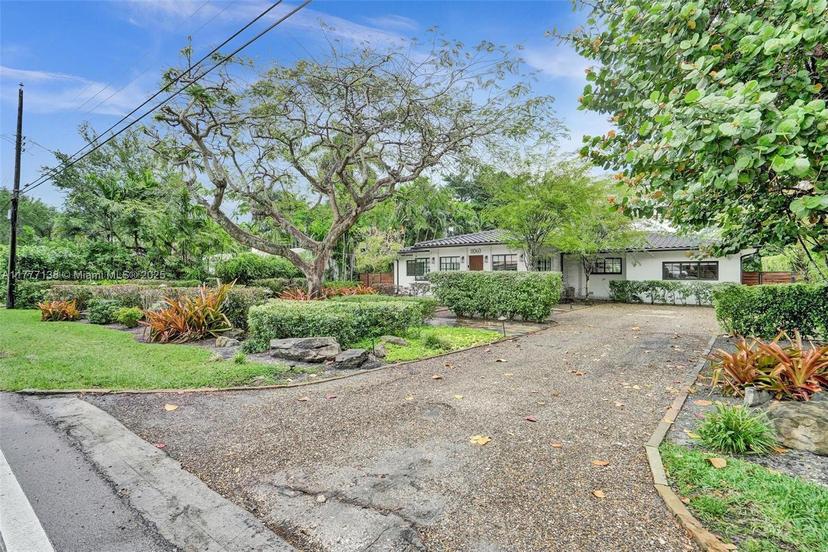 Picture of 11060 Griffing Blvd, Biscayne Park FL 33161