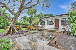 Picture of 11060 Griffing Blvd, Biscayne Park, FL 33161