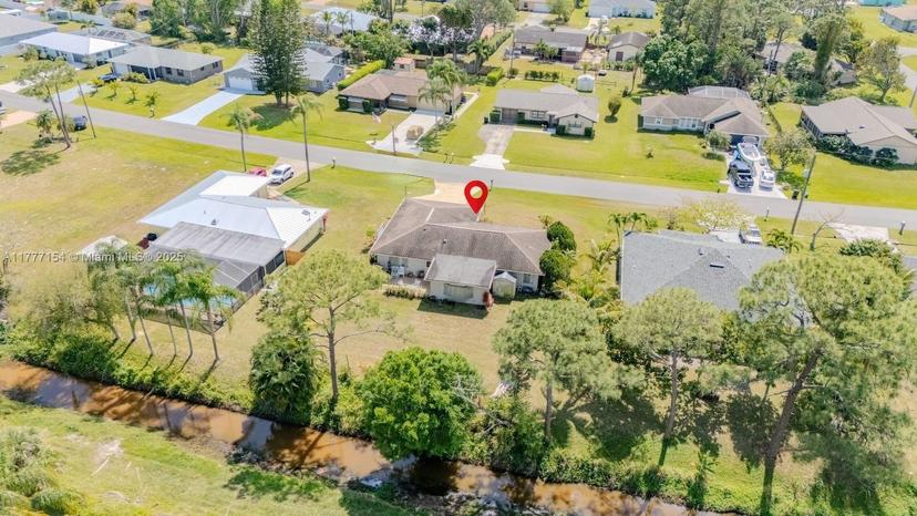 Picture of 621 SE Voltair Ter, Port St. Lucie FL 34983