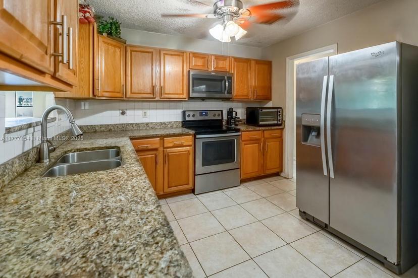 Picture of 621 SE Voltair Ter, Port St. Lucie FL 34983