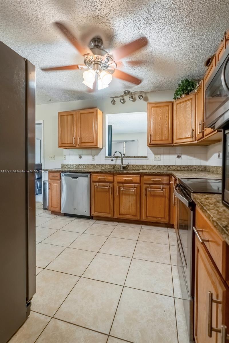 Picture of 621 SE Voltair Ter, Port St. Lucie FL 34983