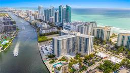 Picture of 3800 S Ocean Dr # 1114, Hollywood, FL 33019