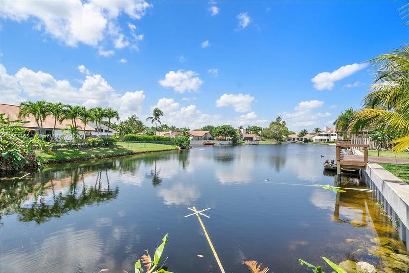 Picture of 10101 SW 5Th St, Plantation FL 33324