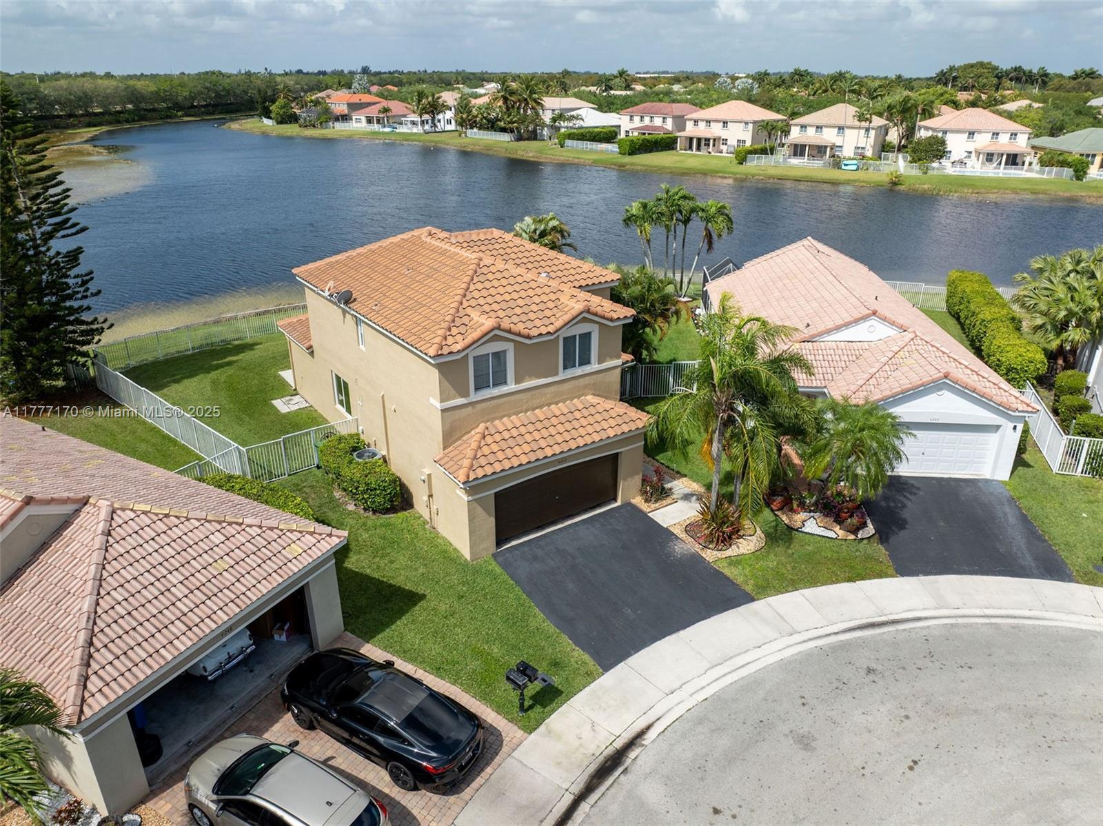 Picture of 4242 Magnolia Ridge Dr, Weston, FL 33331