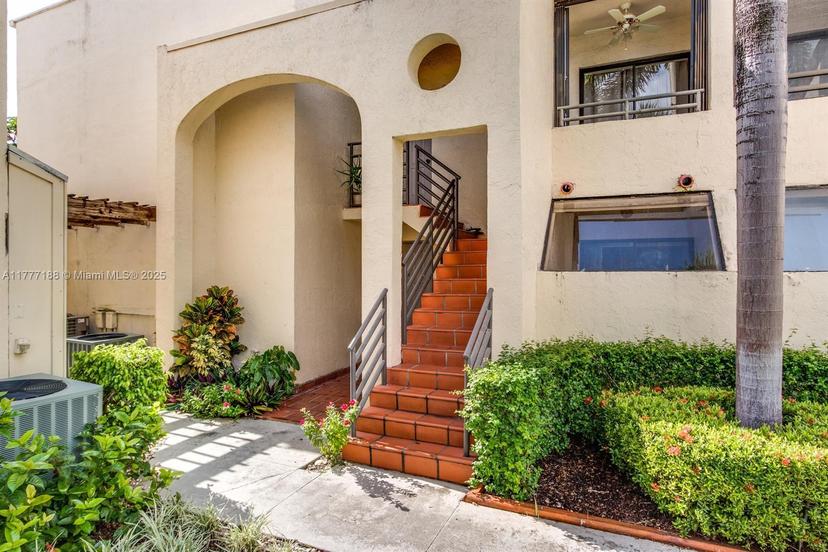 Picture of 3558 Magellan Cir # 132, Aventura FL 33180