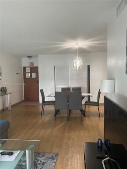 Picture of 3901 S Ocean Dr # 14T, Hollywood, FL 33019