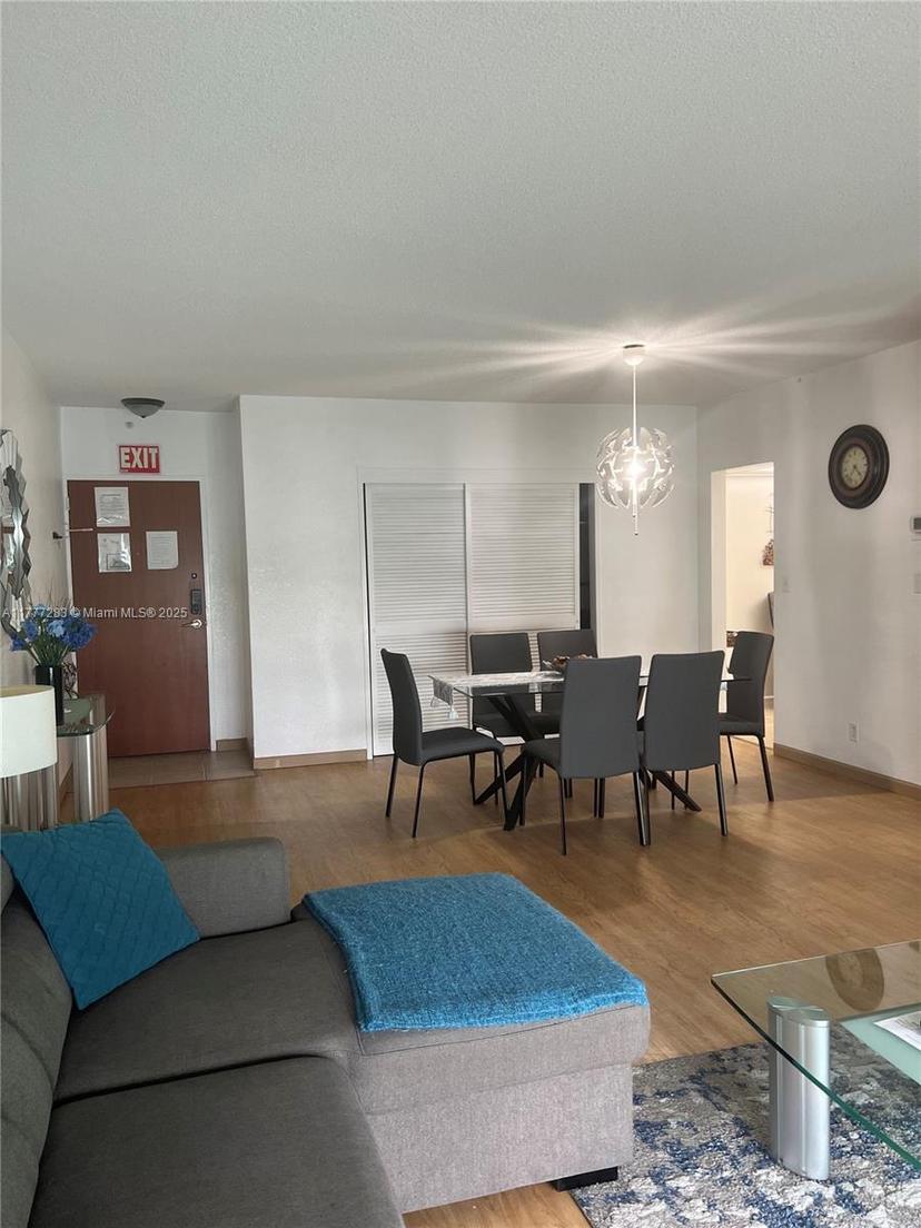 Picture of 3901 S Ocean Dr # 14T, Hollywood FL 33019
