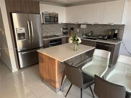 Picture of 5300 Paseo Blvd # 608, Doral, FL 33166
